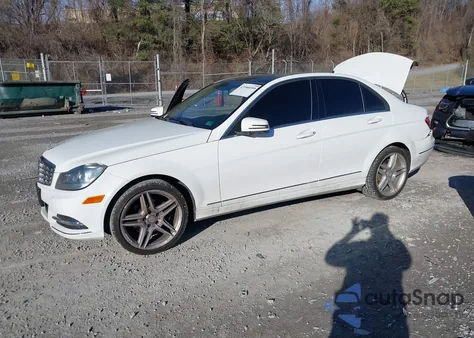 2014 Mercedes-Benz C 250 Luxury from USA, damaged, VIN WDDGF4HB6EG171947